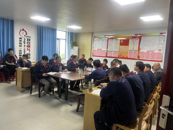 王伍升到建材研究室、建材公司調研