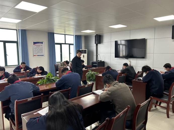 建材公司、檢測公司聯(lián)合開展管理人員業(yè)務(wù)提升考試